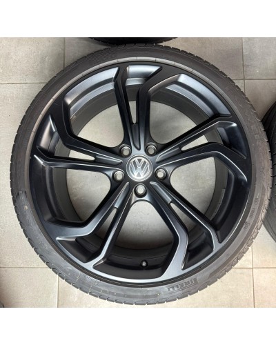 LLANTAS VW TCR 19 ORIGINALES CON NEUMÁTICOS