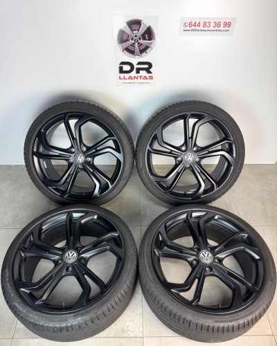 LLANTAS VW TCR 19 ORIGINALES CON NEUMÁTICOS