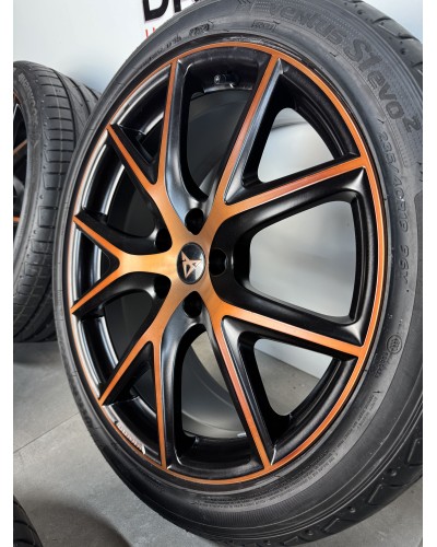 LLANTAS CUPRA ATECA ORIGINALES A REESTRENO CON NEUMÁTICOS