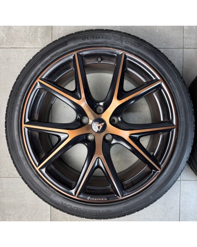 LLANTAS CUPRA ATECA ORIGINALES A REESTRENO CON NEUMÁTICOS