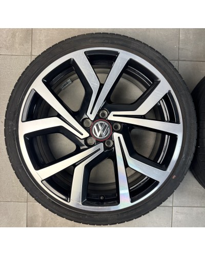 LLANTAS VW POLO BRESCIA 18” ORIGINALES CON NEUMÁTICOS