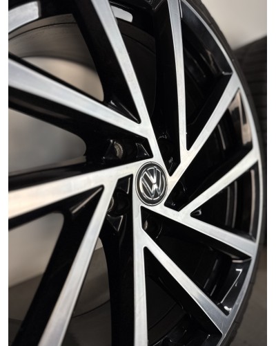 LLANTAS VW 19” SPIELBERG ORIGINALES CON NEUMÁTICOS