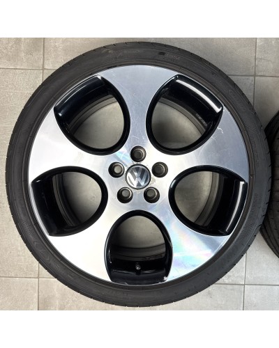 LLANTAS VW POLO DETROIT 17 ORIGINALES Y NEUMÁTICOS