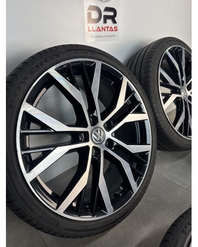 LLANTAS VW SANTIAGO 19 ORIGINALES CON NEUMÁTICOS