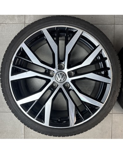 LLANTAS VW SANTIAGO 19 ORIGINALES CON NEUMÁTICOS