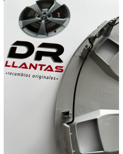 JUEGO DE 4 TAPACUBOS AUDI 16” ORIGINALES